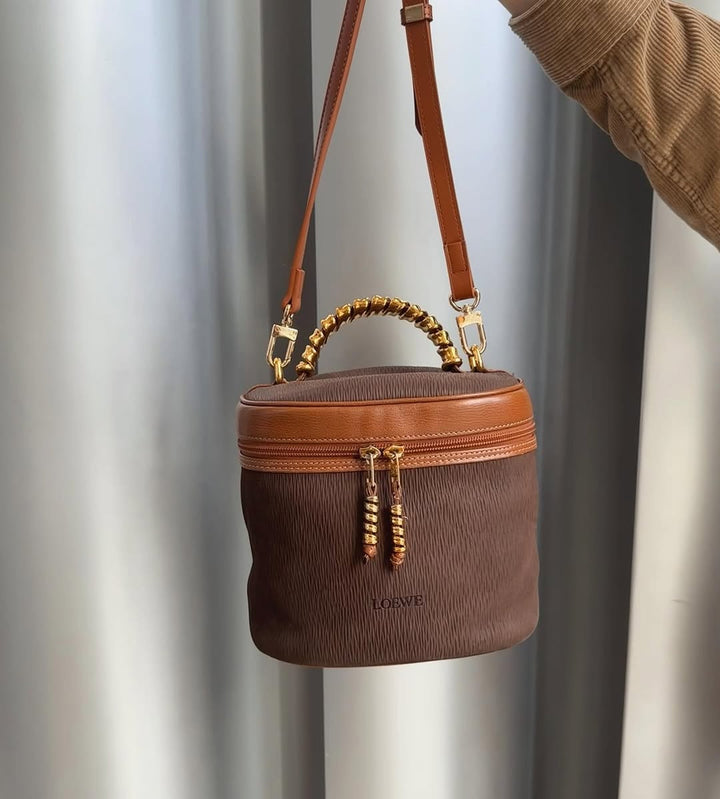LOEWE Brown Bamboo Vanity Bag｜Rare Bamboo Handle × Unisex Vintage Charm 🧸✨