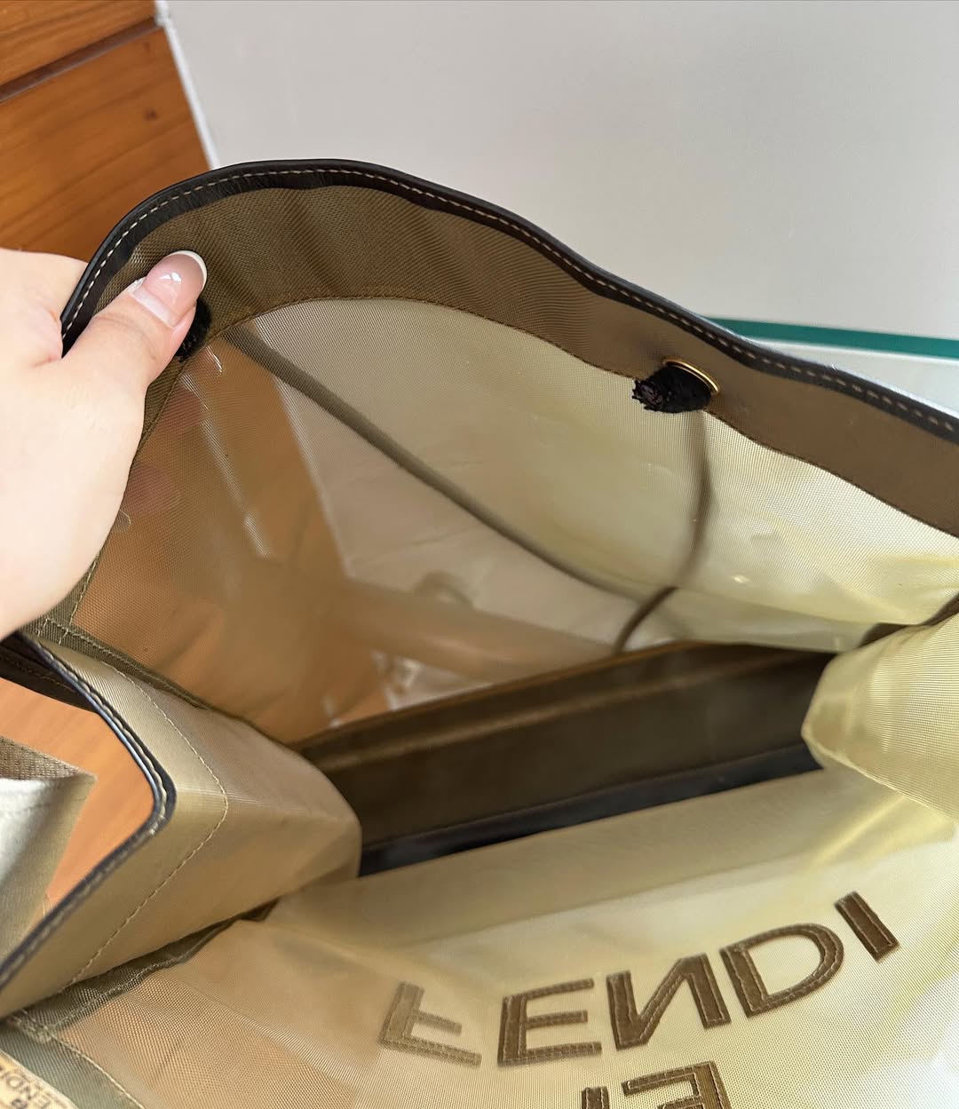 FENDI See-Through Tote（Brown Mesh with Black Leather Trim）｜Lightweight Capacity × Modern Transparency 🖤