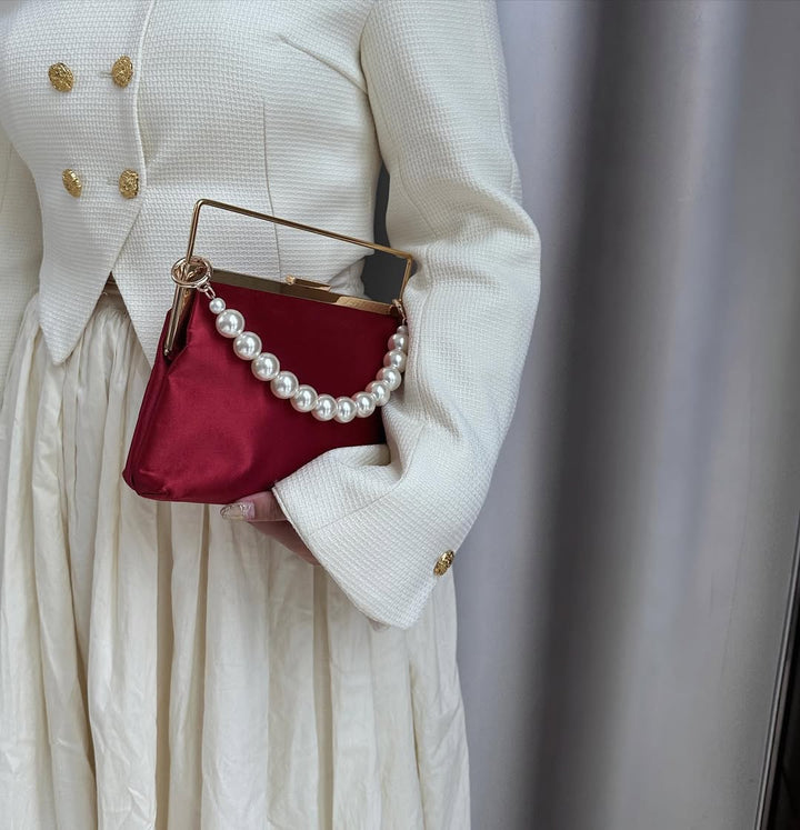GUCCI Satin Frame Bag with Pearl Chain｜Elegant Retro Glamour 🌹