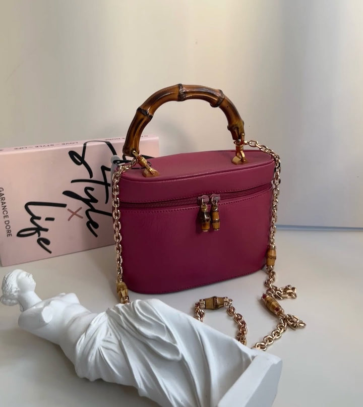 GUCCI Bamboo Dray Rose Pigskin Vanity Case｜Vintage Charm × Functional Elegance 🌸