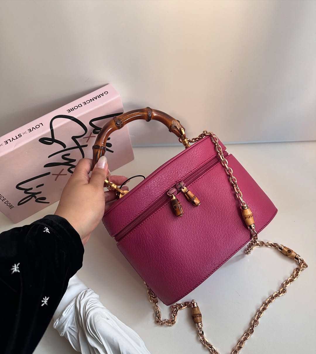 GUCCI Bamboo Dray Rose Pigskin Vanity Case｜Vintage Charm × Functional Elegance 🌸